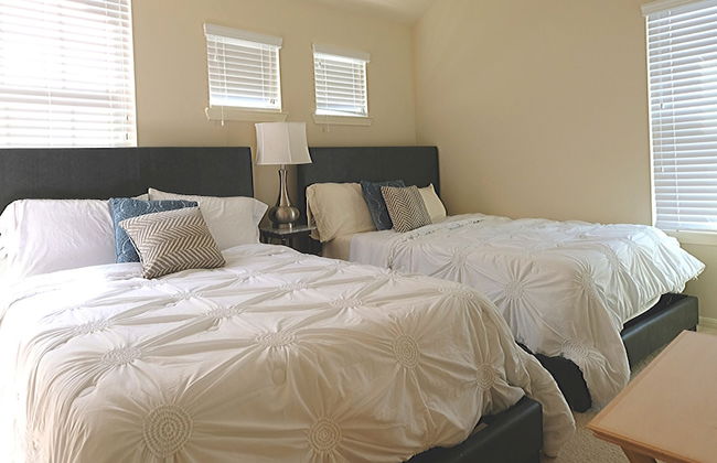 4Bdrm 2.5Bath 10Beds - Sugarland Fresno - Foto 2