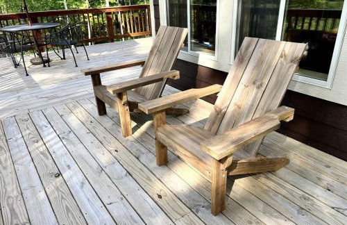 Group Lake Cabin with Ping Pong Table Loaded with Kayaks in Wisconsin - Foto 45