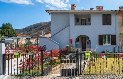 Stunning Apartment In Rasa With Wifi - Foto 1