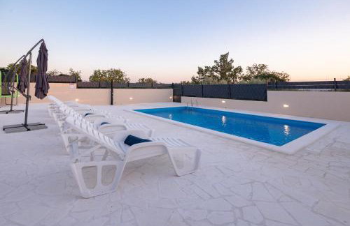 Kuća za odmor Kamenjani-Škabrnja - Foto 4