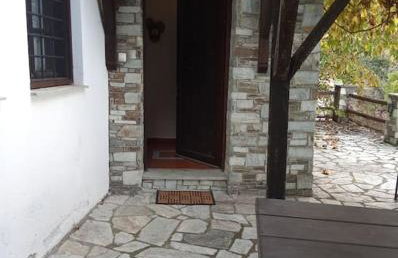 Άνετος χώρος με parking, αυλή και θαυμάσια θέα - Foto 18