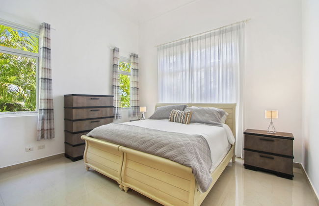 Golf Villa in Bavaro - Pool, Jacuzzi, Staff - Foto 4