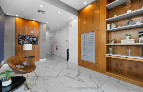 Luxury Condo with Rooftop Pool - 5-Min to Beach - Foto 11