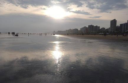 Apartamento na Praia Grande Vista ao Mar 1 quarto 100m da Areia - Foto 18