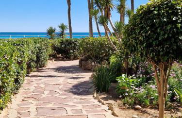 Azul - Estudio con vistas al mar, piscina y acceso directo a la playa by Redi - Photo 25