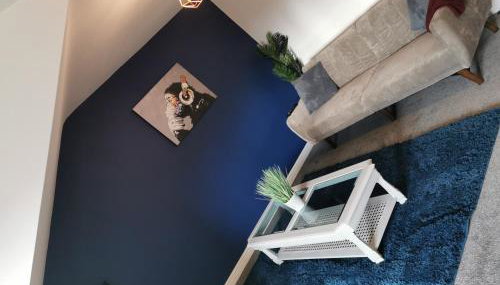 Spacious & modern 3 Bed Apartment + parking & central location - Foto 3