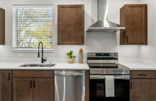 The Downtown Loft - Pet Friendly - NEW BUILD ADU - Foto 8