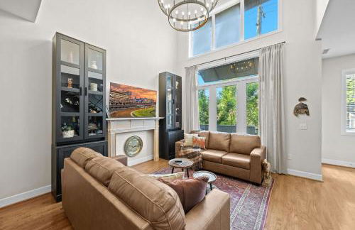 Exquisite Condo with Views in Trendy NuLu District - Foto 1