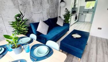 Spacious 5bed house, FREE parking, NO PARTY ! - Foto 1