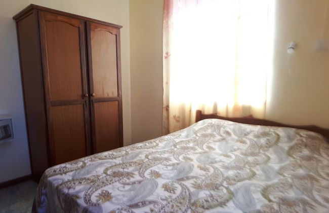 Allamanda Studios and Apartments - Photo 5