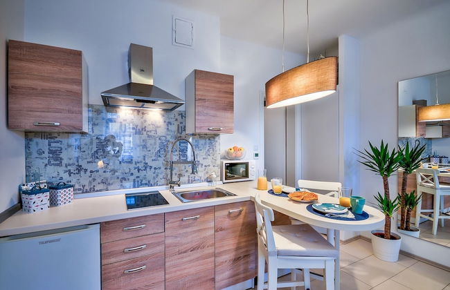 Modern Duplex Close to City Center- Free Parking - Foto 8