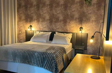 Stúdio no 2º andar, próximo a BR 101, garagem, petfriendly, piscina - Photo 1