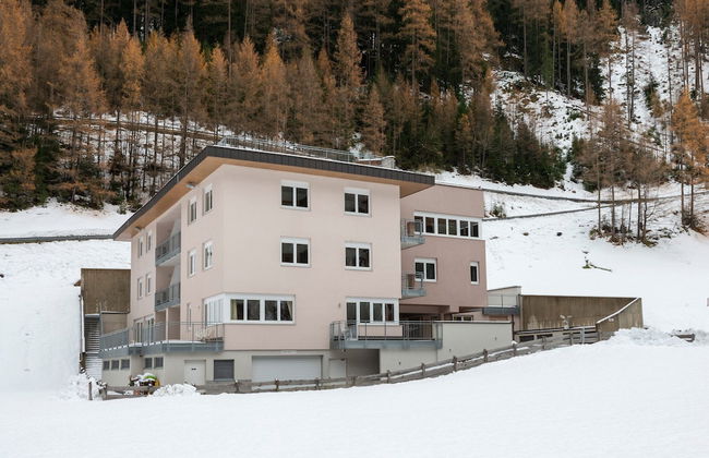 Holiday Apartment in Zwieselstein Near Solden - Foto 1