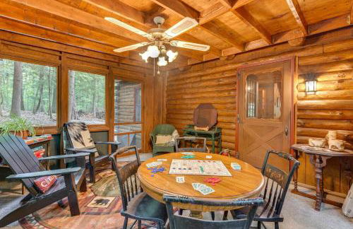 Lake and Beach Access at Lake Luzerne Cabin! - Foto 24