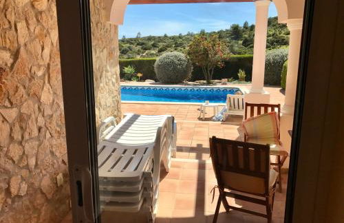 Lovely Burgau villa just 3 mins walk from beach - Foto 19