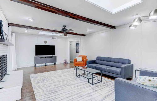 5 STAR House - Chic Mid-Century Modern Luxury Home - Foto 12