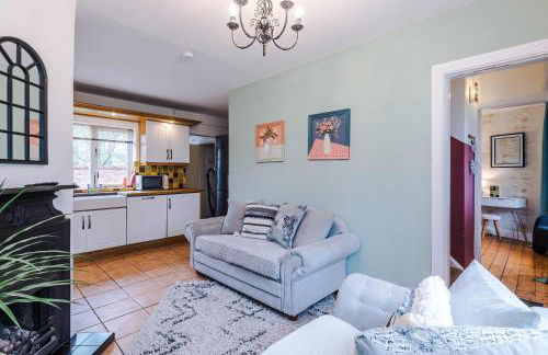 Stylish 4 Bedroom Home in Port Sunlight with 7 Beds Perfect for Business Bookings and Groups - Foto 67