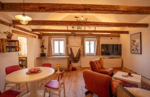 Ferienwohnung Landscapeapartment, 46qm Individual Fewo mit Fernblick ins Zittauer Gebirge, Ferienapartment im historischen Altstadtkern Zittau - Foto 1