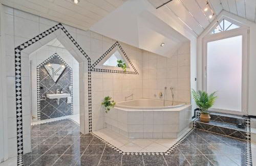 flair Apartment Stadtoase Fulda I private Sauna & Whirlpool I Balkon I 2x Parken I Kaffee I Highspeed WLAN I Disney plus - Foto 29