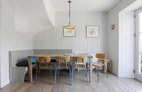 Coastguard Cottage - set in an elevated position with fabulous views overlooking Portloe - Photo 7