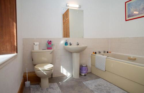 Garnllys Farmhouse Fishguard - Photo 16