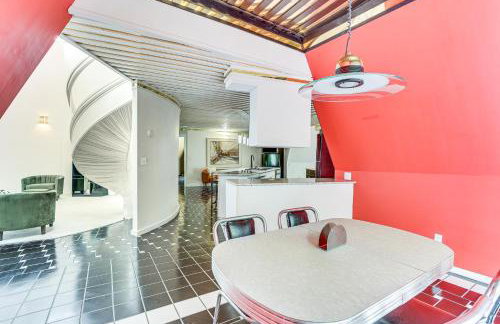 Walk to School House Winery Home with Deck! - Foto 10