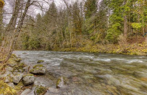 Thompson Cabin - Charming Salmon Riverfront A-Frame Oasis w/ fireplace - Foto 62