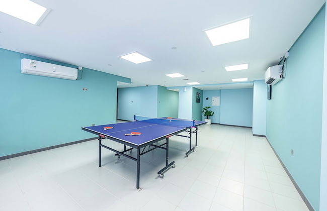 Luxury StayCation - Studio in Damac Hills with Balcony and Golf Views - Foto 26