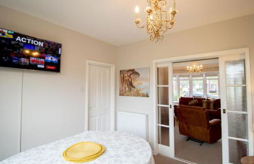 Welcoming Family Home - Pass the Keys - Foto 21