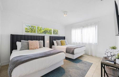 Spacious Miami Home with Private Pool & Parking - Foto 17