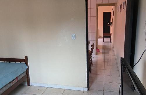 Casa Itanhaém piscina churrasqueira ar condicionado 7 pessoas - Foto 5