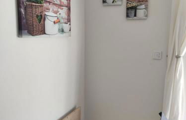 Ferienhaus Blaue Blume mit 11 kW Ladestation, Kamin, Terrasse, eingezäuntem Garten, Sauna, WLAN, Netflix, 2 Hunde willkommen! - Foto 35