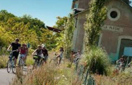 Chalet authentique à Clermont-Créans avec piscine partagée - Photo 66