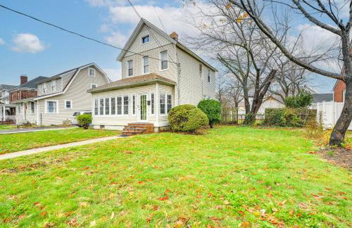 Charming Long Island Home with Fenced Yard! - Foto 25