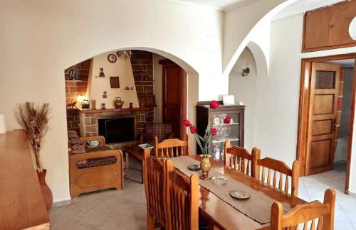 Μπαλκόνι του Αιγαίου father's house in Kimi - Photo 15