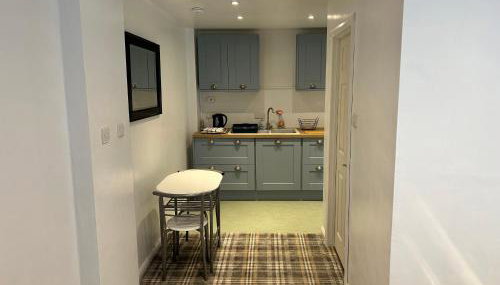 One bed and bathroom with kitchen for self catering Alness - Foto 3