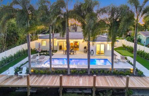 Lakefront Family Fun Home with Private Dock 3BR 2B - Foto 1