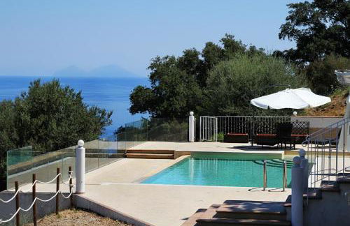 Villa DAMMUSO by Local House - private villa infinity pool & seaview - Foto 9