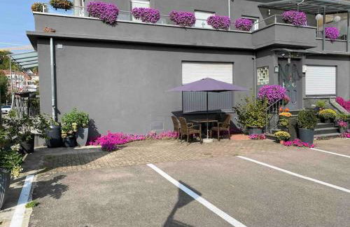 Preiswertes stilvolles Zimmer im privaten Haus mit großem schönem modernem Gemeinschaft Badenzimmer - Foto 64