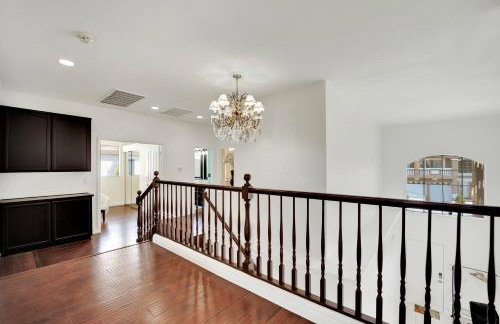 Spacious 6-bedroom house in Las Vegas - Photo 14