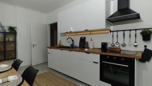 Moderne Wohnung mit Balkon ideal für Familien und Geschäftsreisende - Photo 4