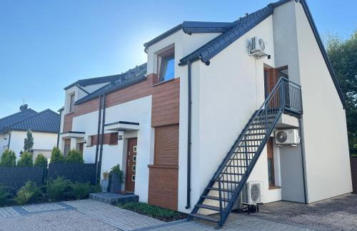 Uroczy apartament z dostępnym parkingiem i ogrodem - Foto 2