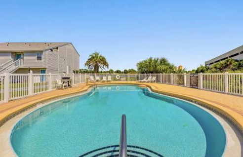 Susie Q's Beach Retreat by Sand Seeker Vacations - Photo 18