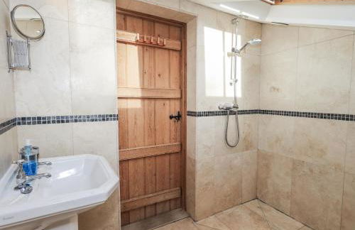 Usherwoods Dairy - Foto 44