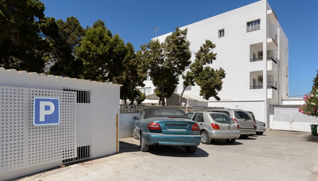 Apartamentos San Antonio Beach - Foto 4