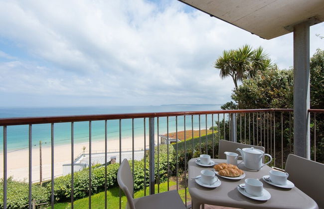 Halfway Tree - Foto 1