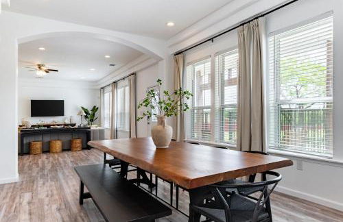 Family-Ready 4BR with Yard & Kids Playground - Foto 10