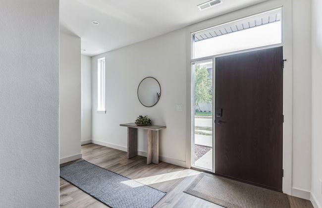 New Modern Townhome With Rooftop Patio 2 Bedroom Townhouse by RedAwning - Foto 19