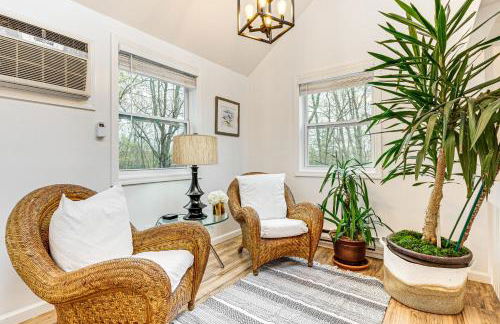 Deck, Fire Pit and Pool Access at Poconos Retreat! - Foto 13