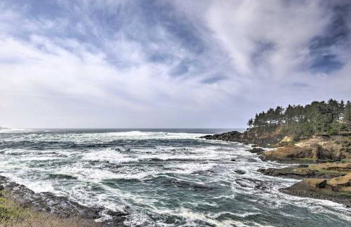 The Moby House Coastal Retreat with Ocean Views & Hot Tub - Foto 33